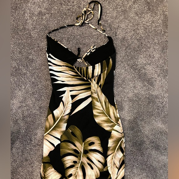 Cut out mini dress - Picture 3 of 5